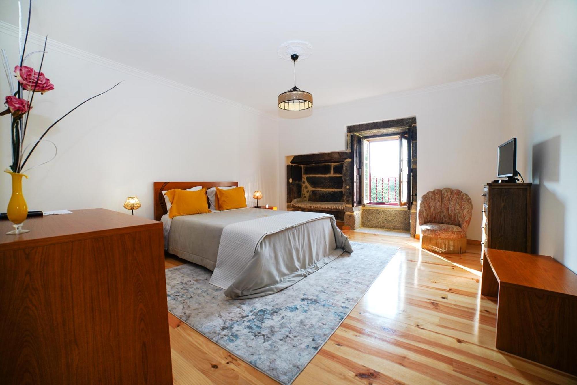 Casa Do Ribeiro Guest House Lago  Ngoại thất bức ảnh